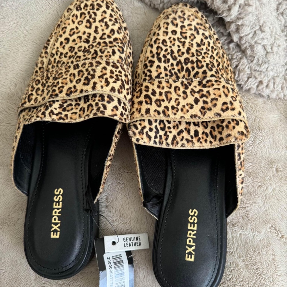 Express Mules NWT